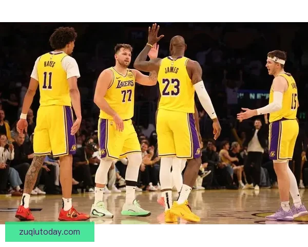 追梦盛赞东契奇携手詹姆斯湖人双核驱动任何对手都有机会击败 追梦盛赞东契奇携手詹姆斯湖人双核驱动任何对手都有机会击败